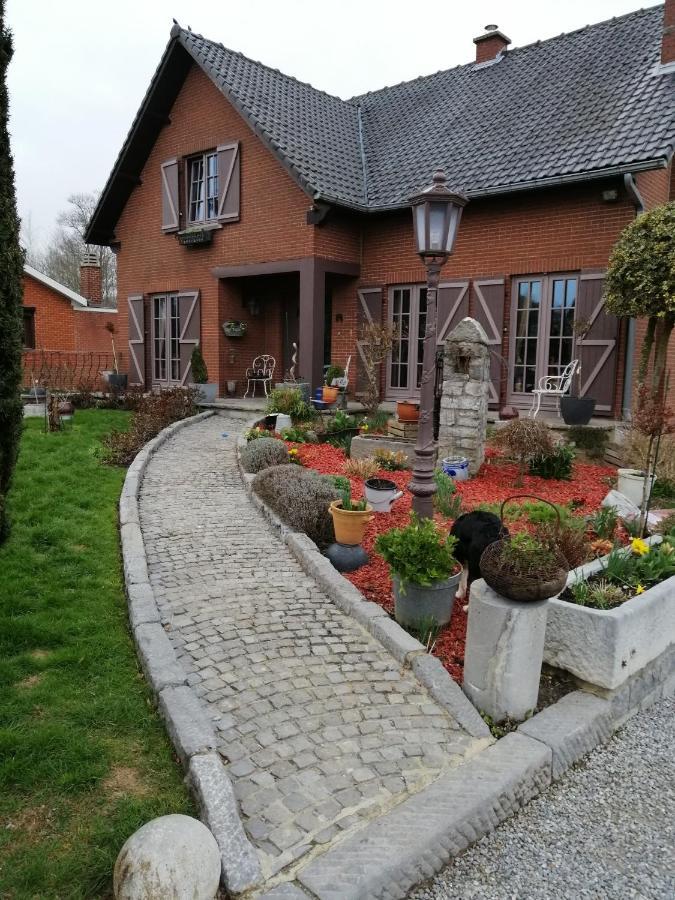 Chambres chez Nanou avec petit déjeuner Chimay Esterno foto